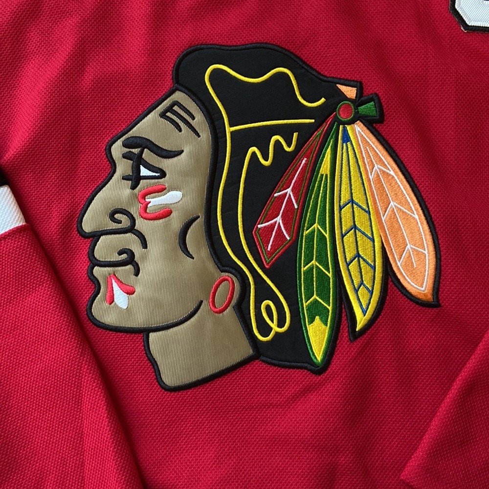 NWOT - NHL Vintage Hockey Officially Licensed Blackhawks Jersey - Picture 2 of 10